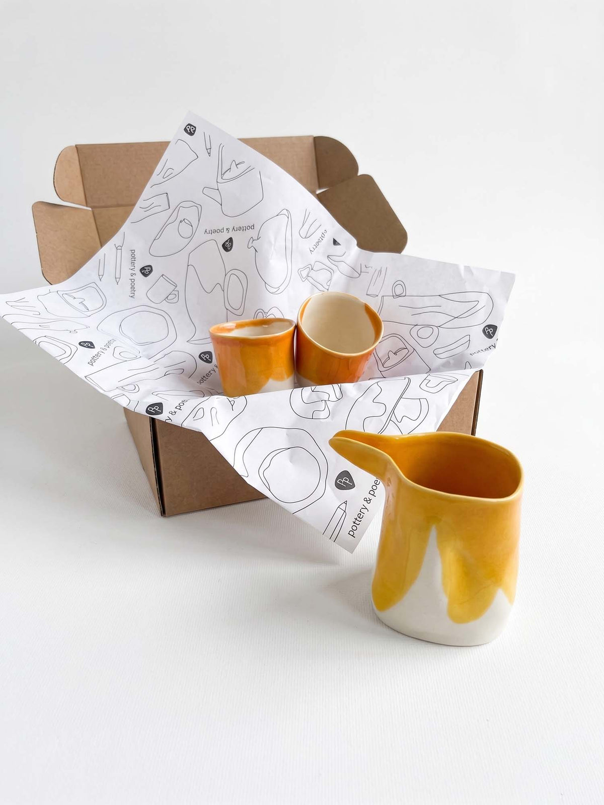Coffee Lovers Set – 2 Cups & Creamer