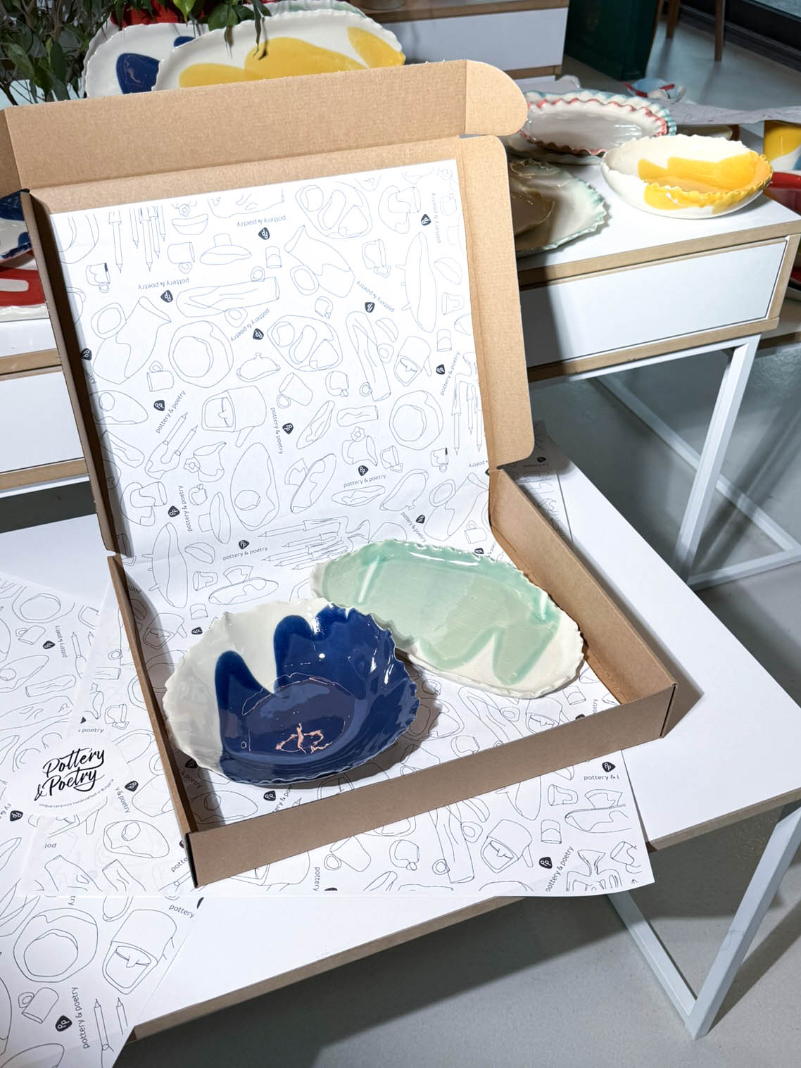 Mystery Box 1 – porcelain tray and a bowl