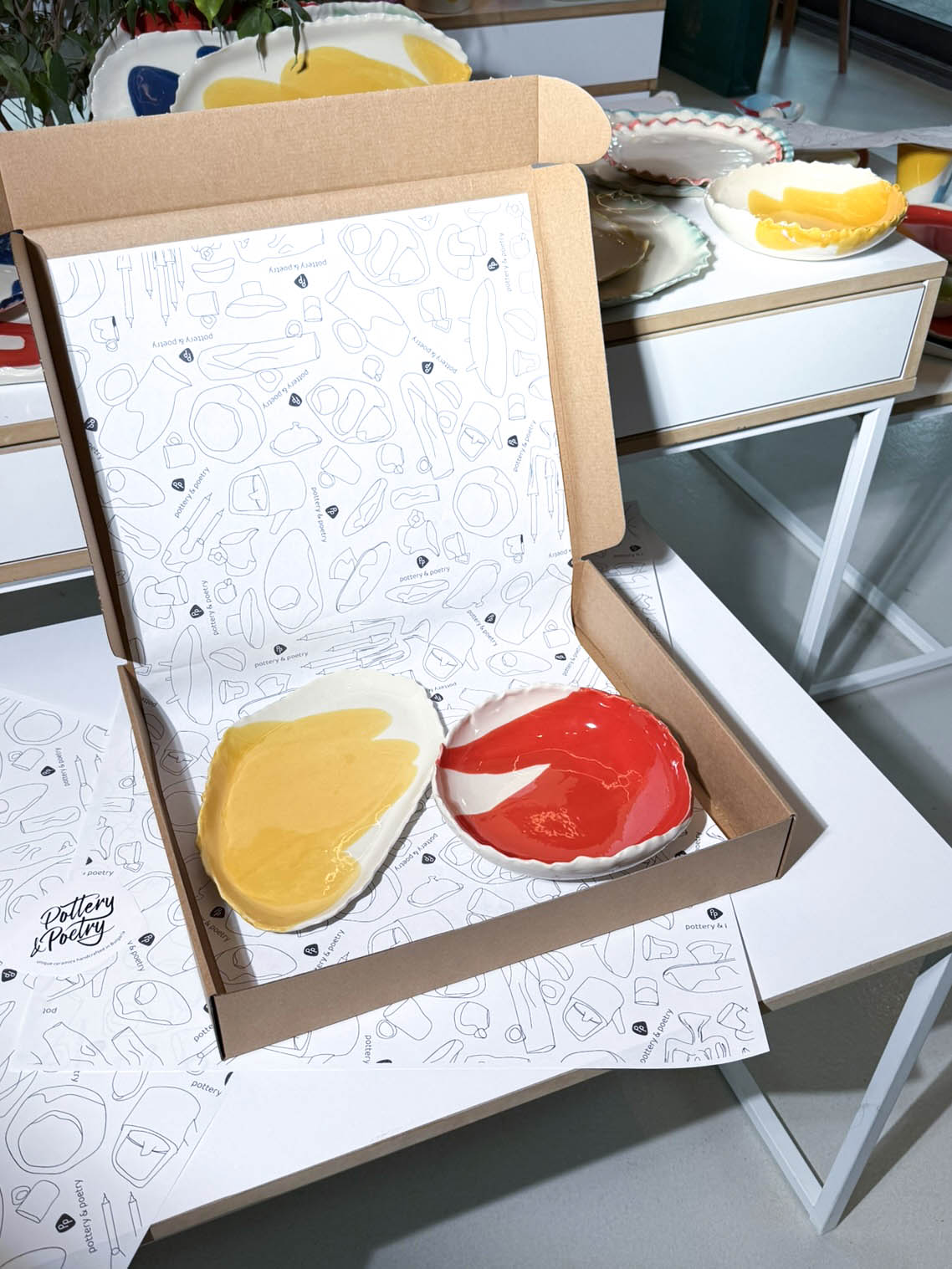 Mystery Box 1 – porcelain tray and a bowl