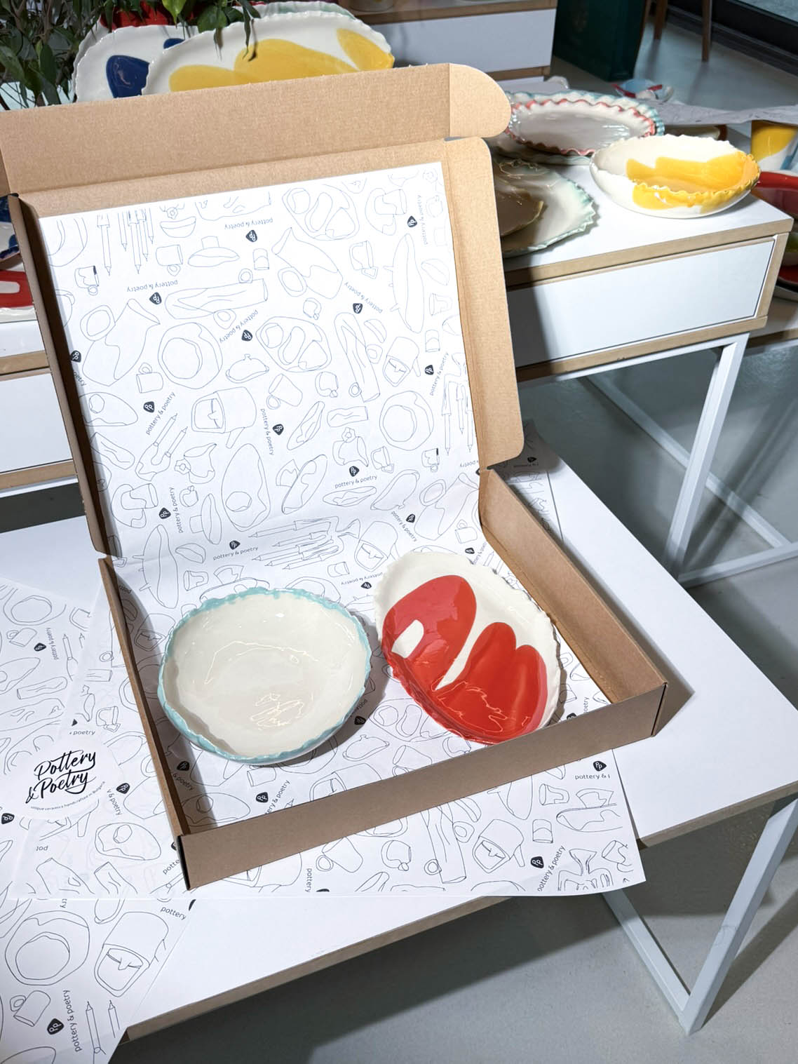 Mystery Box 1 – porcelain tray and a bowl