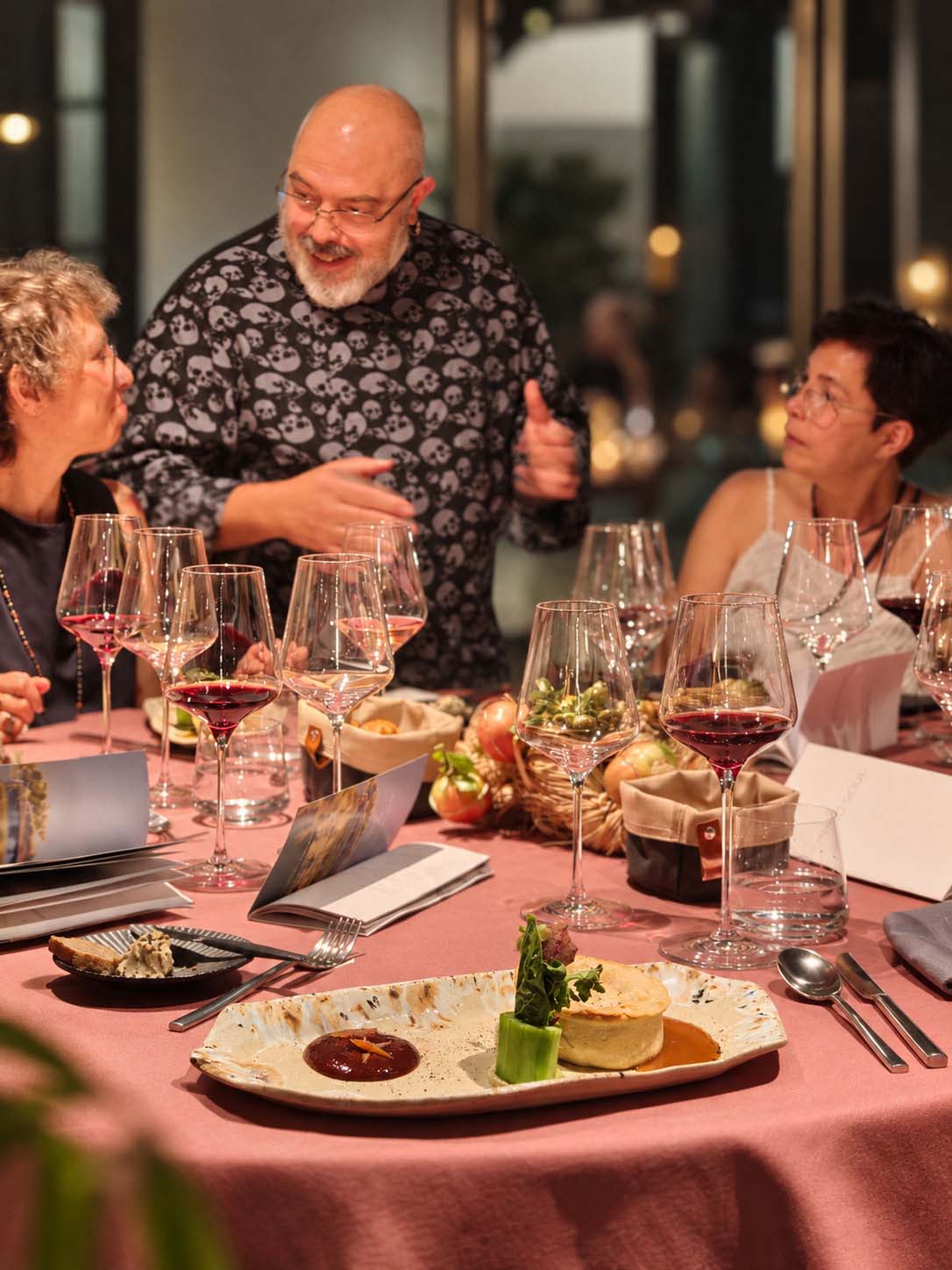 Dinner with Amor y Sal at Salon, AYA Estate, with the plate on the table