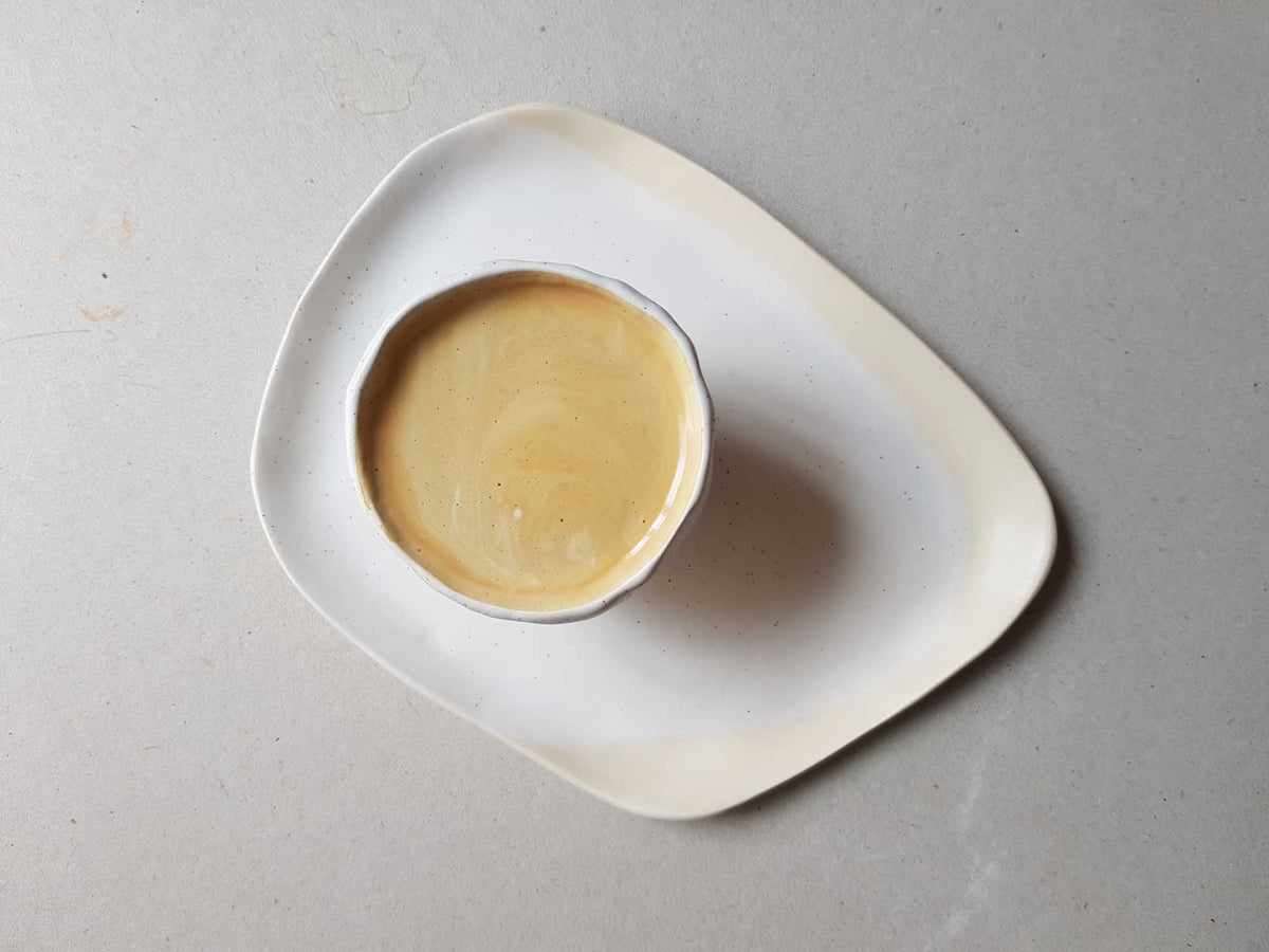 Hand-pinched porcelain specialty coffee cups with green glaze, set of 2 – view 5