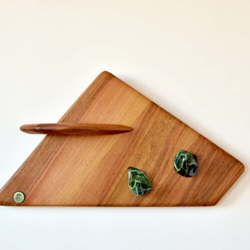 walnut wood and porcelain porte manteau