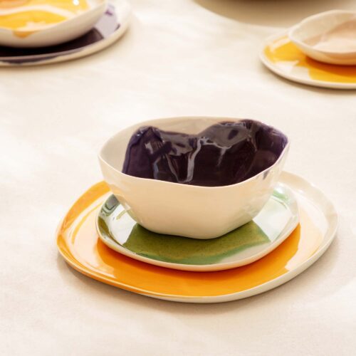 a bowl, side and dining plate